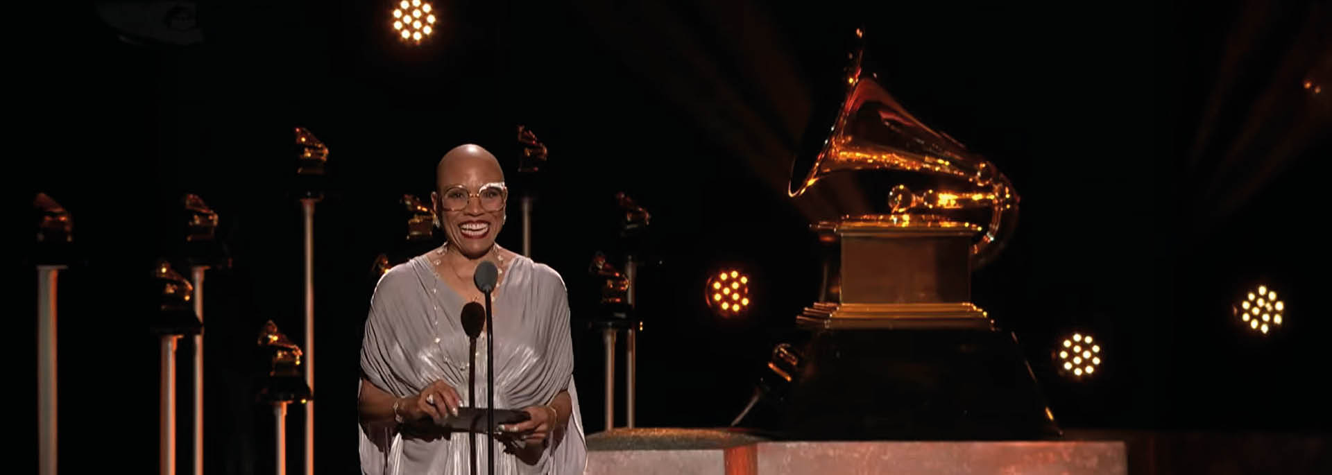 Titelbild: Dee Dee Bridgewater startet Berliner Jazz Festival Sommer